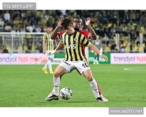 米兰计划与隆戈续约至2030年或2031年以巩固球队未来发展 米兰计划与隆戈续约至2030年或2031年以巩固球队未来发展